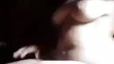 MMS porn of XXX girl who shows off boobs to Desi lover via video link