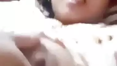 Bangladeshi housewife showing boobs on video call