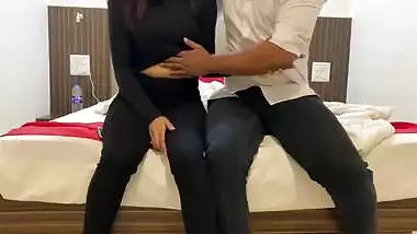 Desi GF fucking in hotel room dirty Hindi audio