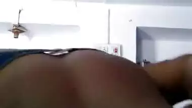 Aunty showing boobs and pussy