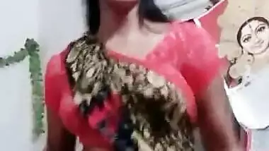 Desi hot housewife bhabhi princess rakhi chubby navel dance