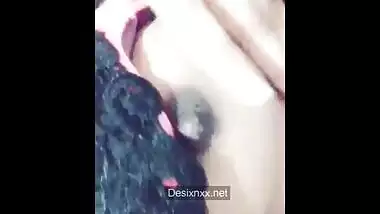 desi girl show boobs and pussy