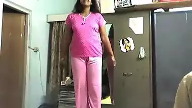 Desi sexy aunty fucking with husband best friend video – 6