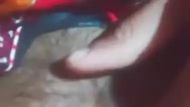 Cute village desi girl fingering pussy viral show