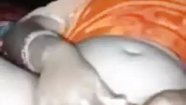 Indian Bhabhi Showing Pussy