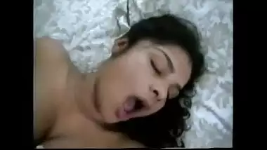 Desi sex of mature bhabhi given hard blowjob session