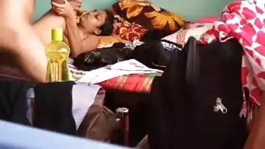 Sexy BanglaDeshi Girl Fucked New leaked Mms