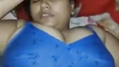 Sexy busty Bhabhi fucking Indian sex MMS video