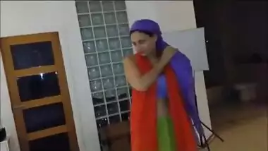 busty aunty removing saree