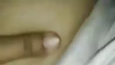 Man eats his lady’s pink pussy on video call sex