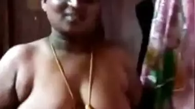 Coimbatore Tamil wife caught showing nude by lover