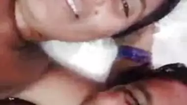 Dehati couple phone sex with boob show