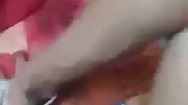 Man fucks a Muslim girl’s tight pussy in Bangla sex video