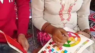 Saali Ki Maari Gand Painting Karte Huye