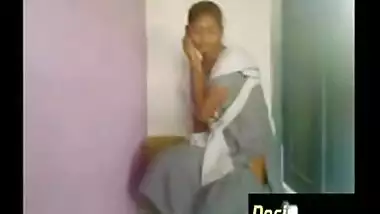 Amateur Indian Students Fucking With Their Clothes On
