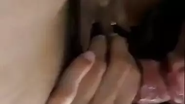 Indu hijabi girl suck her bf dick