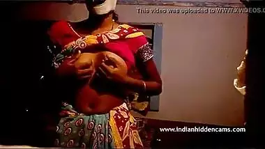 Desi village maid expose her boobs on demand