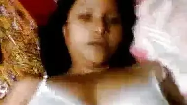 NRI Bhabhi Geeta blowing her neighbor on cam