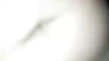 College Desi XXX girl showing her sweet pink pussy on camera