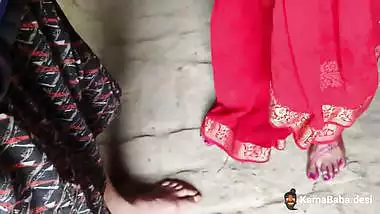 A village lady gets fuck by her stepbrother in desi sex