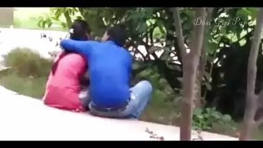 Caught Indian Lovers Having Secret Sex In Park On Cam