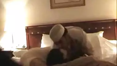 Hidden cam first time sex mms of a beautiful bride and her horny husband
