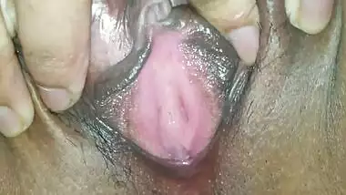 desi wife showing her pussy to her ex-husband to record