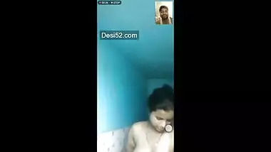 Desi cute wife nude bath make a call to her husband