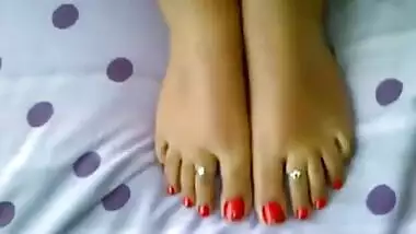 neha bhabhi foot job