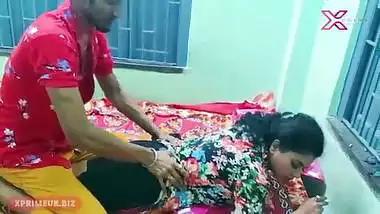 Desi Bhabi ki chudaai Indian hot sex