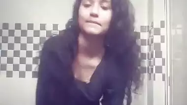 Today Exclusive- Cute Desi Girl Strip Her Cloths And Shows Her Boobs Part 2