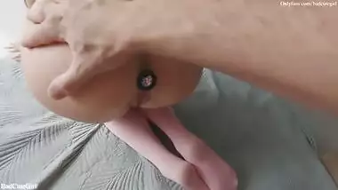 I inserted an anal plug and wait for him to fuck me sweetly!