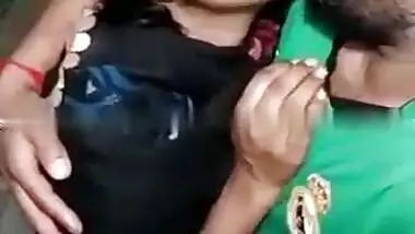 Romance with bhabhi kissing video