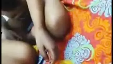 Desi XXX bitches takes video of their hot threesome sex MMS