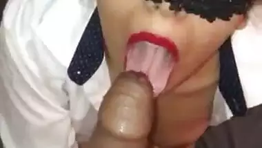 Indian desi girl giving blowjob to her bf with clear hindi audio and cumshot