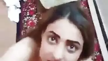Very hot paki girl selfie video making