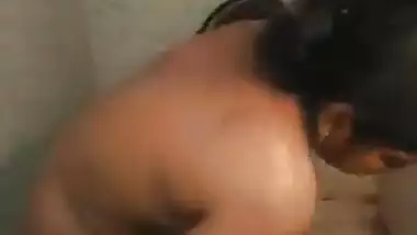 Indian chubby girl filmed nude before sex