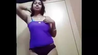 Indian model takes camera and films her XXX body slowly stripping