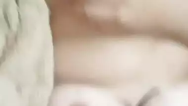 Desi cute girl naked selfie viral FSI sex