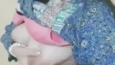 Beautiful Paki Girl Playing With Boobs