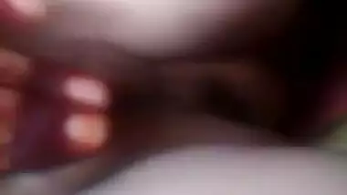 Dehati aunty pussy show video for her secret lover
