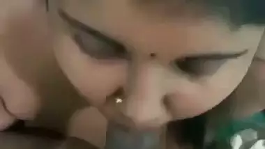 Chubby bhabhi sucking dick viral sex MMS part 1